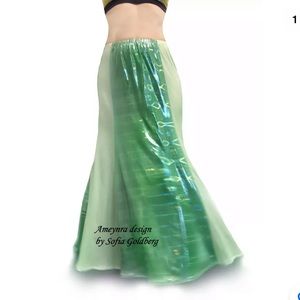 Sparkling Green Skirt wt light-green mesh. Ameynra